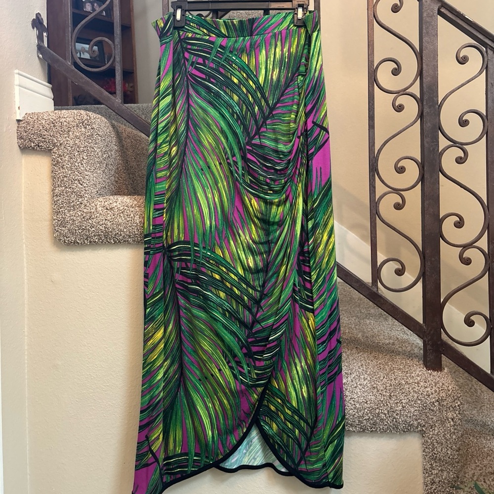 Worthington Jersey Knit Skirt Size Lg Petite Green Multicolor Elastic Waist EUC